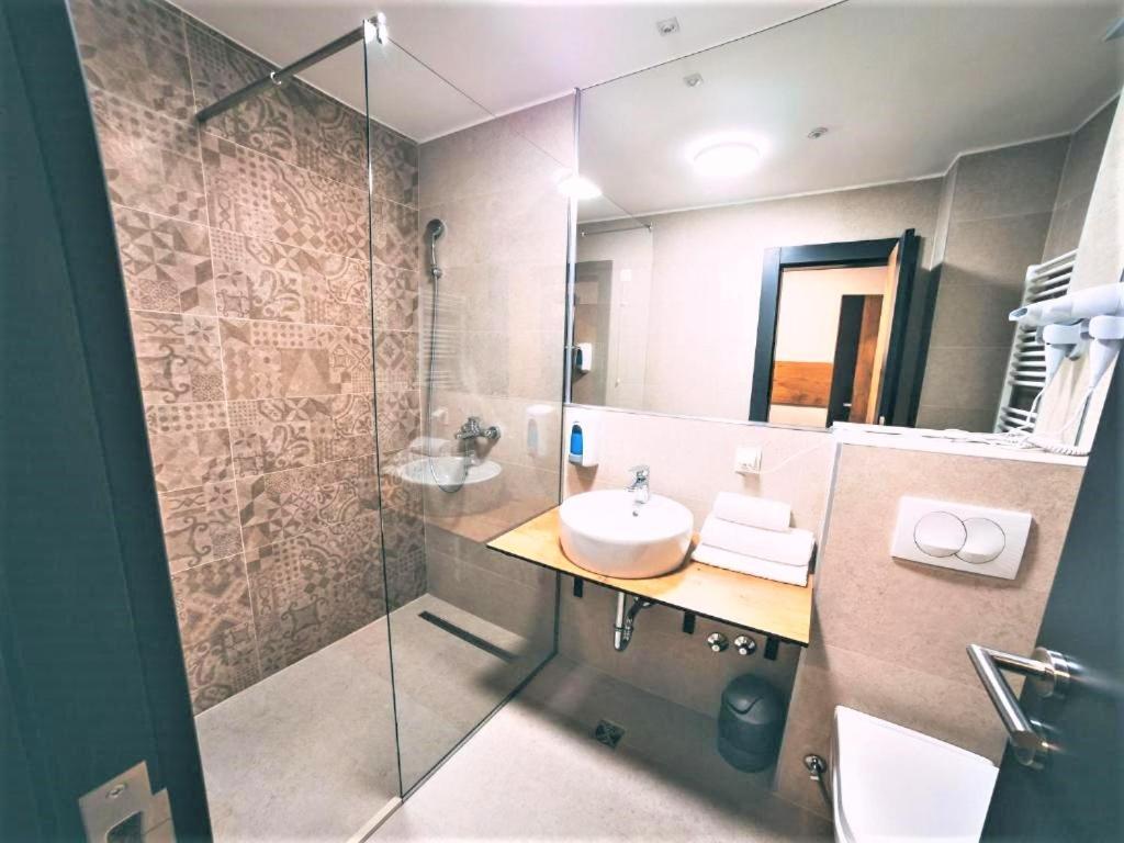 Orange Hotel Ilidža Eksteriør bilde